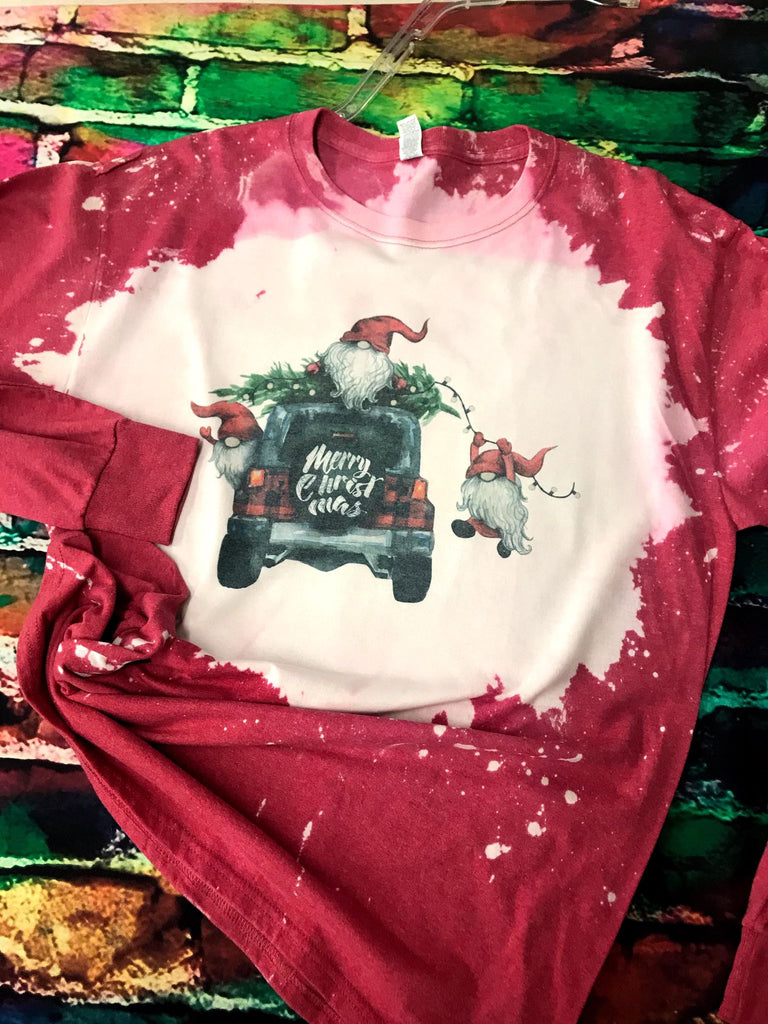 Merry Christmas Jeep Gnomes Bleached T-Shirt